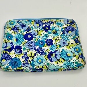 Vera Bradley Blueberry Blooms Quilted Padded Tablet ipad laptop Sleeve